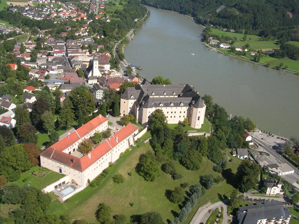 Hotel Haus Kloibhofer Grein Esterno foto